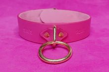 Load image into Gallery viewer, CLASSIC BONDAGE COLLAR
