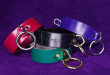 Load image into Gallery viewer, CLASSIC BONDAGE COLLAR

